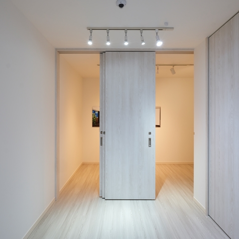 連動引戸金具 ダブルオープン納まり アトム 3連引 上吊式 No253-setAFD3-36 30kg以下/戸 戸厚：36mm 引戸幅：600〜900mm AFDレール使用 返品不可 OFD-3Nシステム（アウトセット折戸金具）を使用して、下部をインセット