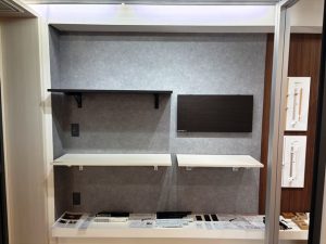 legarie/着脱式折り畳み棚受